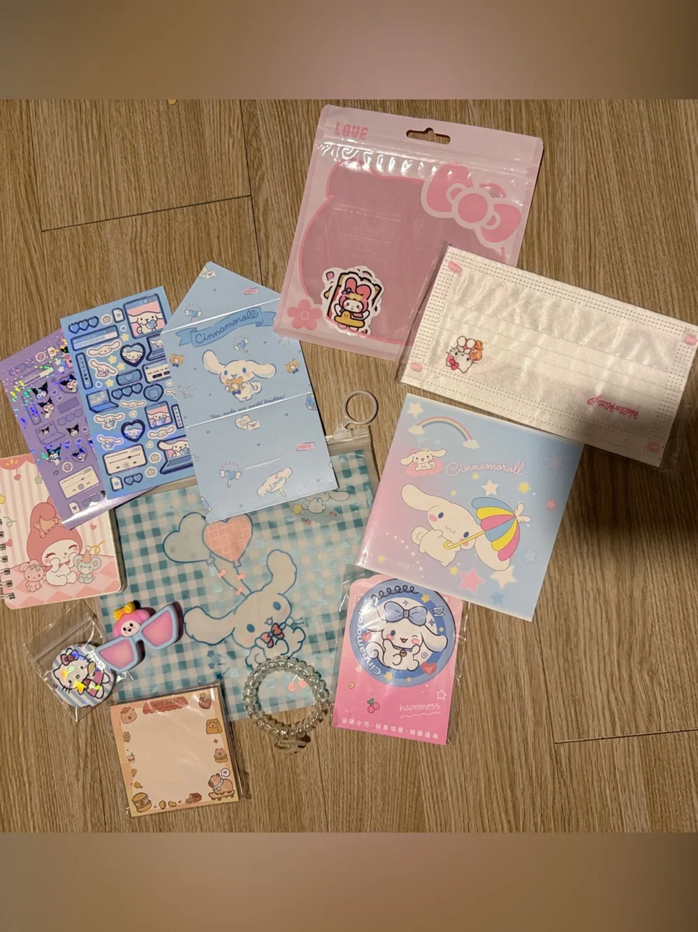Sanrio 18 Piece Cinnamoroll, Hello Kitty, Kuromi Stationery Set NWT